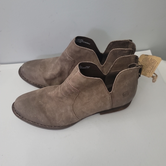 Born Kerri Distressed Leather Booties - Picture 7 of 8